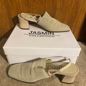 Jasmin collection size 8 Harriet closed toe heels